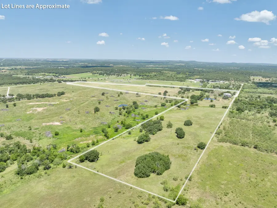 8 SW Poteet Road, Bryson, TX 76427 - Image #2
