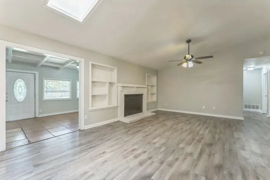 5921 Sea Breeze Lane, Fort Worth, TX 76135 - Image #3