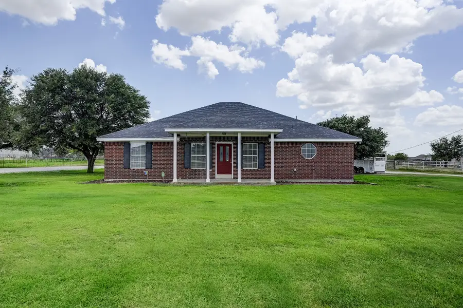 365 Country Lane, Haslet, TX 76052 - Image #2