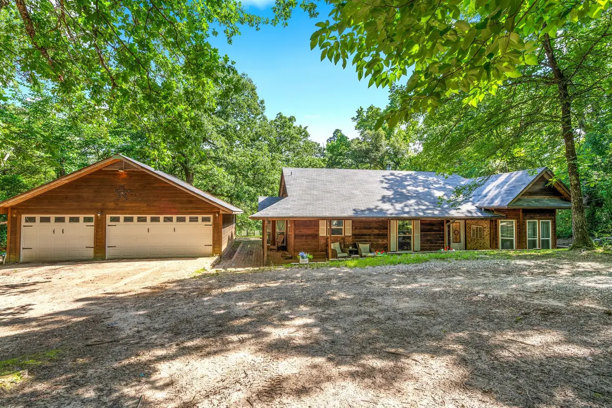 237 Saddleback Lane, Holly Lake Ranch, TX 75765 - Image #1