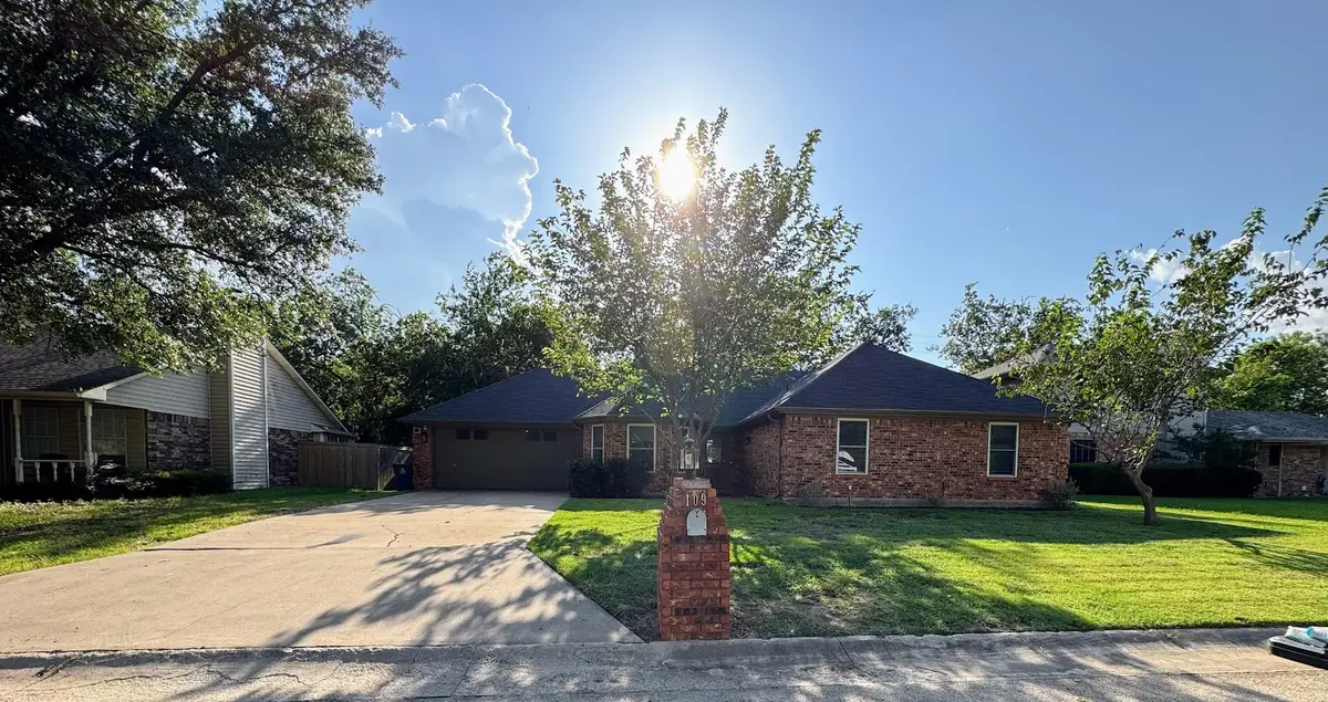 109 Colonial Heights, Sanger, TX 76266 - Image #1