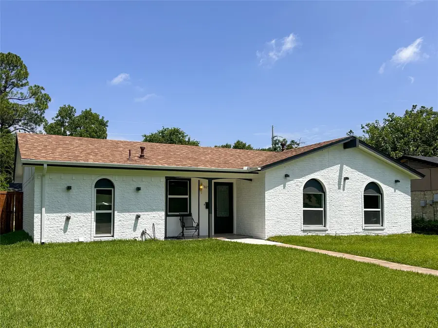 809 Longbeach Drive, Garland, TX 75043 - Image #2