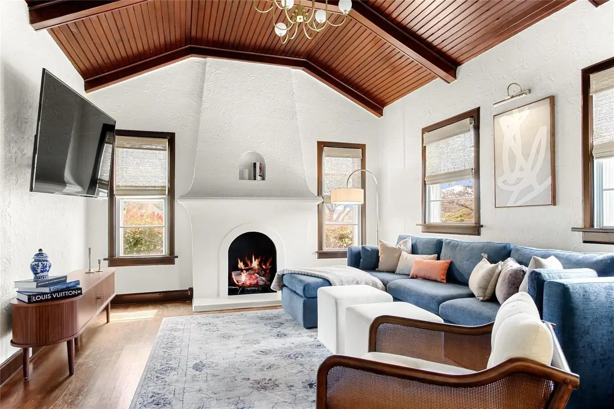 4132 Pershing Avenue, Fort Worth, TX 76107 - Image #1