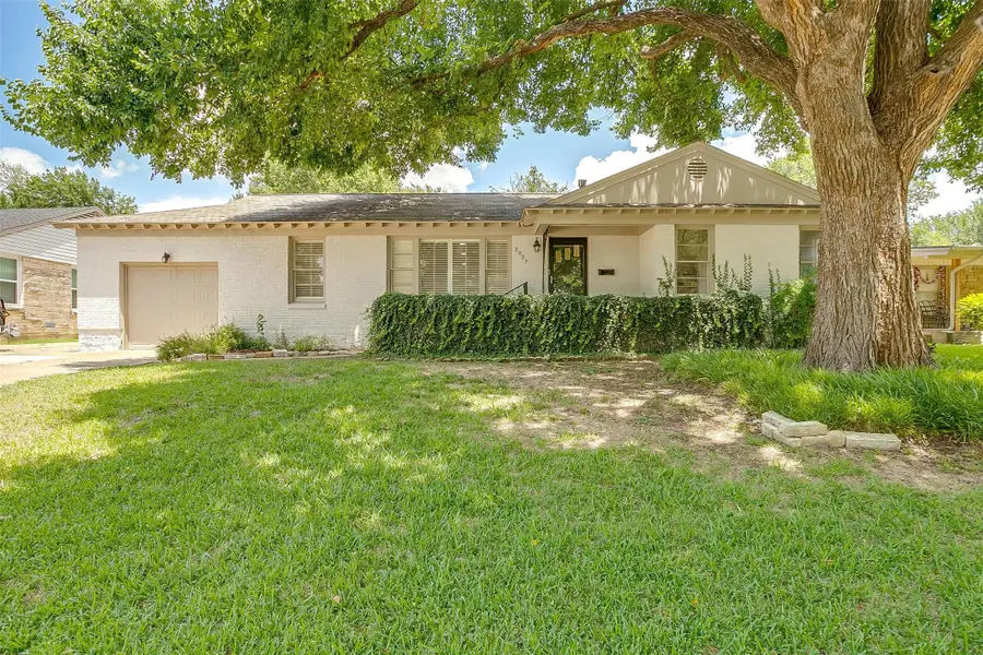 3937 Weyburn Drive, Fort Worth, TX 76109 - Image #3