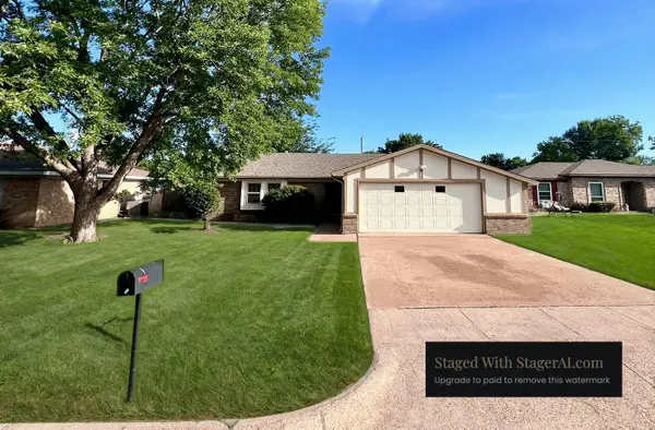 1612 Prince Court, Benbrook, TX 76126