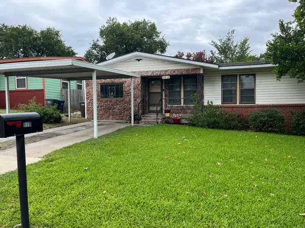 4812 Flagstone Drive, Fort Worth, TX 76114