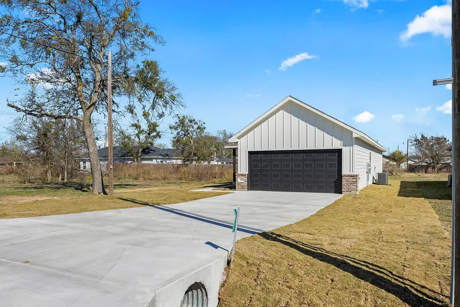 301 S Lamar Street, Itasca, TX 76055 - Image #2