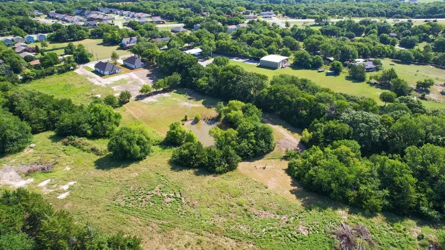 504 E Ball Street, Tom Bean, TX 75489 - Image #3