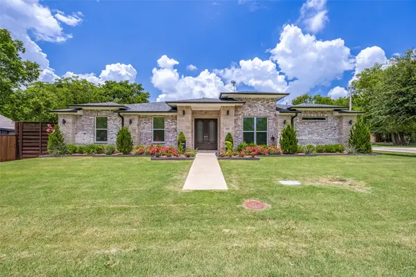 104 N 4th Street, Trenton, TX 75490