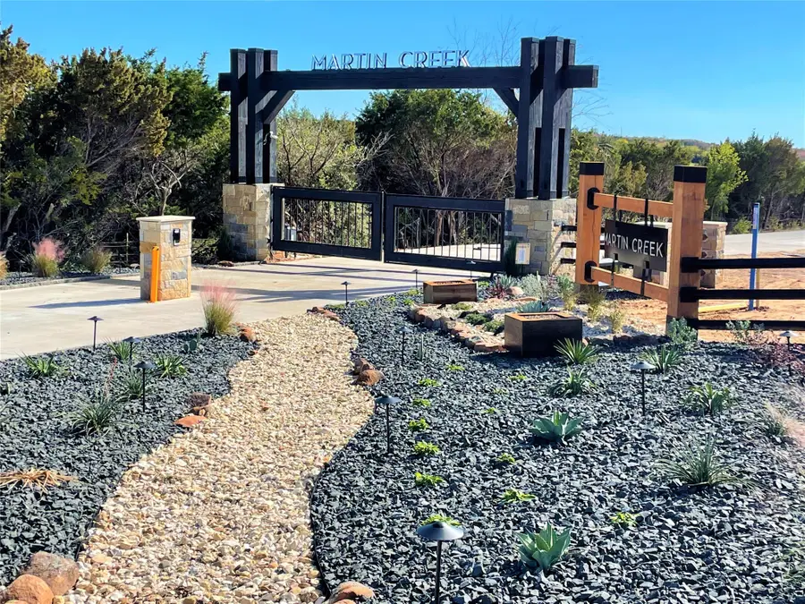 7401 David Court, Godley, TX 76044 - Image #2