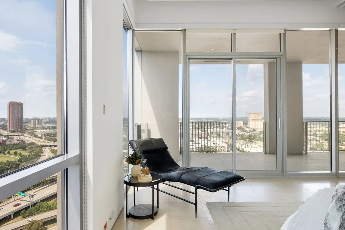 1717 Arts Plaza #2112, Dallas, TX 75201 - Image #1