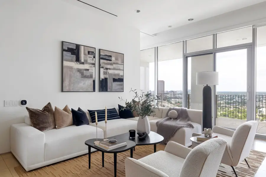 1717 Arts Plaza #2112, Dallas, TX 75201 - Image #2