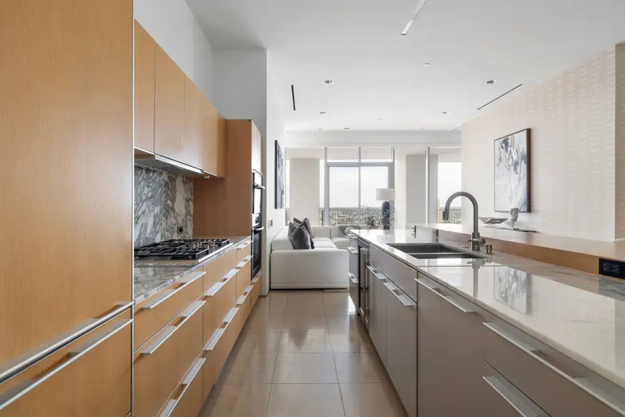 1717 Arts Plaza #2112, Dallas, TX 75201 - Image #3