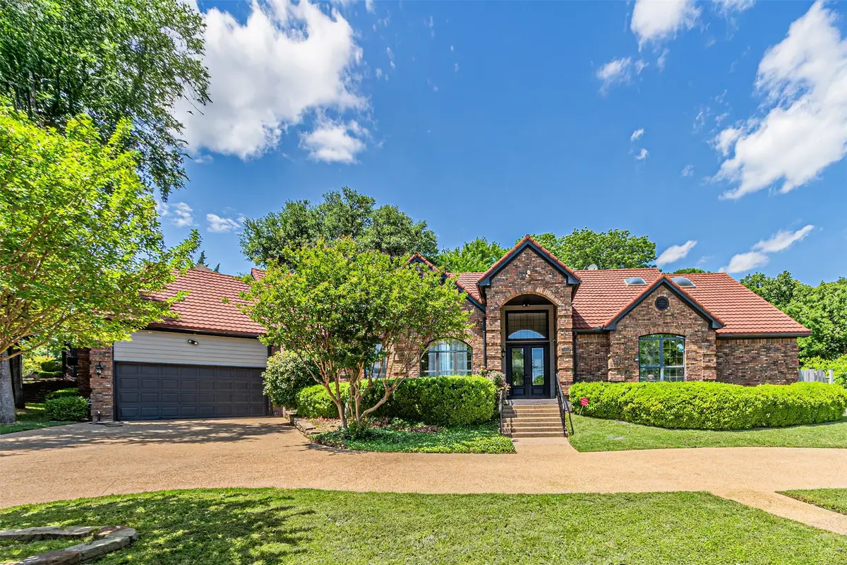 2405 Castle Rock Road, Arlington, TX 76006 - Image #1