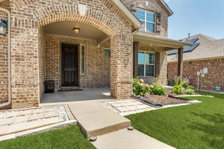2404 Marshbrook Drive, McKinney, TX 75071 - Image #2