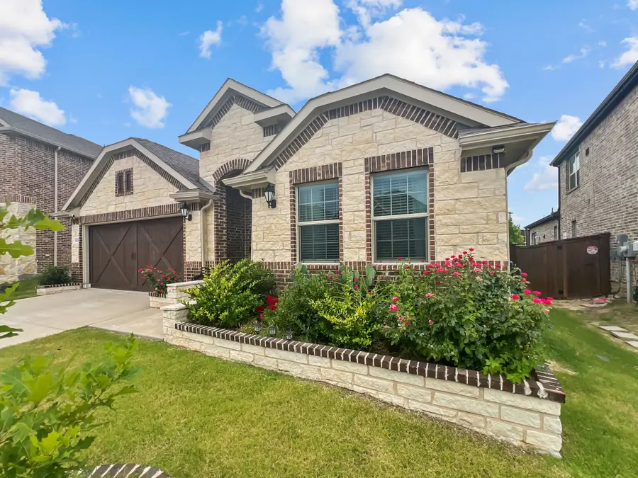 2012 Hollowcreek Trail, Carrollton, TX 75010 - Image #2