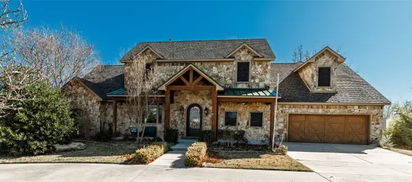 519 Islet Drive, Runaway Bay, TX 76426