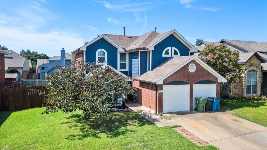 1222 Falling Water Drive, Lewisville, TX 75067 - Image #3