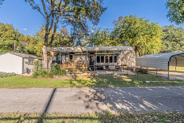 3808 Clovis Trail, Granbury, TX 76048