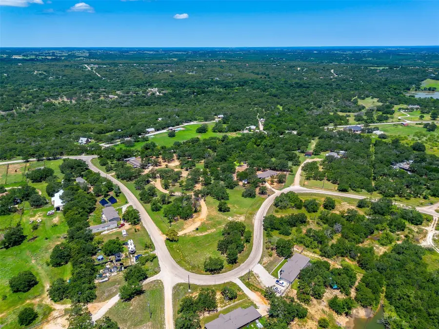 410 Wild Hill Oak Drive, Springtown, TX 76082 - #2