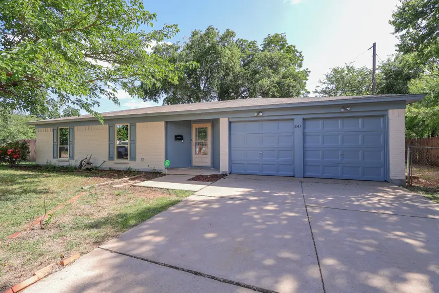 241 Berkshire Lane, Fort Worth, TX 76134 - Image #2