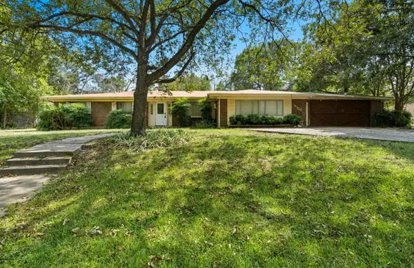 3708 Oak Park Drive #A, Weatherford, TX 76087