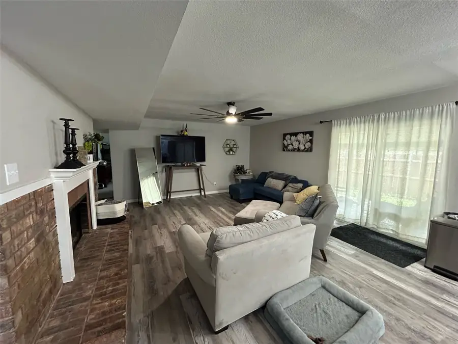 6310 Glenmoor Drive, Garland, TX 75043 - Image #2