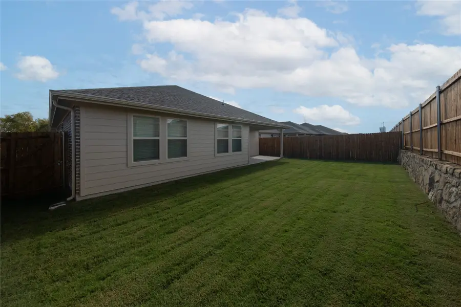 5509 Candlewood Drive, Denton, TX 76207 - Image #2