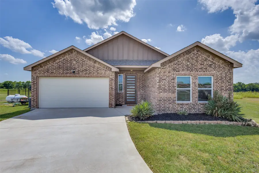 315 Delatorre Street, Trenton, TX 75490 - Image #2