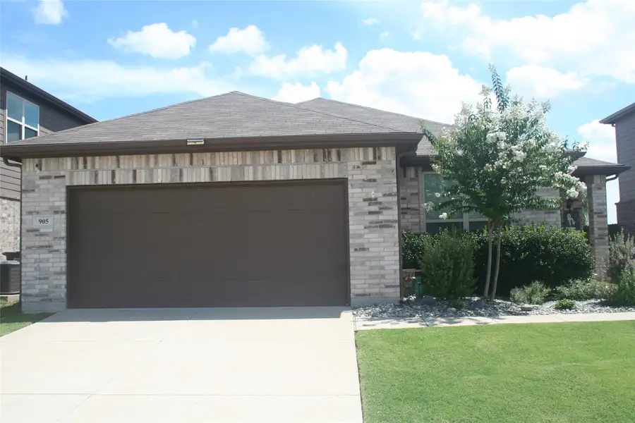 905 Ravenwood Lane, Van Alstyne, TX 75495 - Image #2