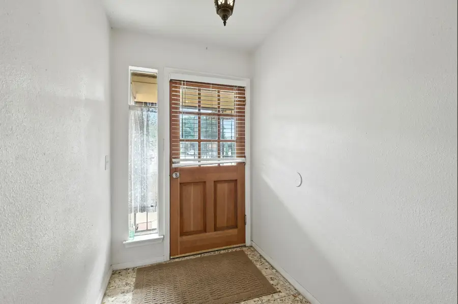 9028 S Normandale Street, Fort Worth, TX 76116 - Image #2