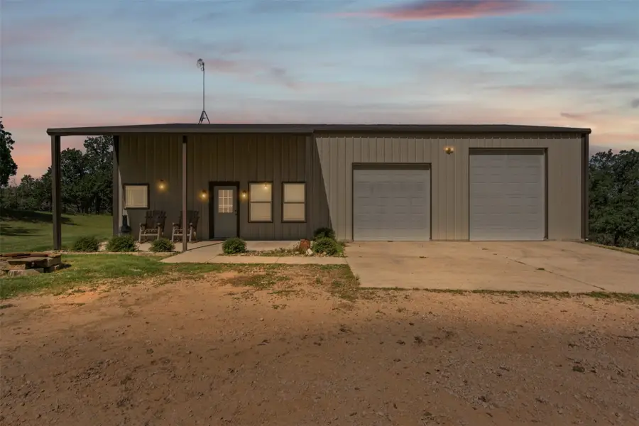 166 S Bronco Court, Springtown, TX 76082 - Image #3