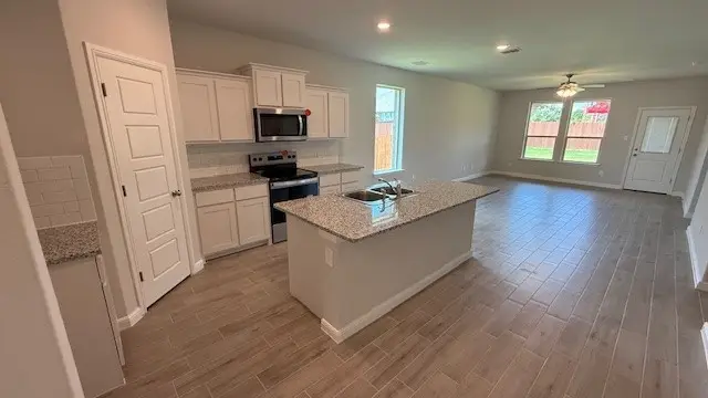 1936 Preakness Drive, Granbury, TX 76049 - Image #3