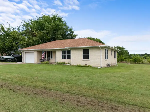 107 Southmayd Road, Southmayd, TX 76268