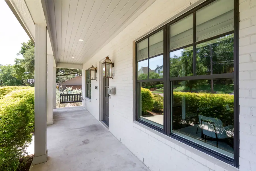 7841 Blackbird Lane, Dallas, TX 75238 - Image #2