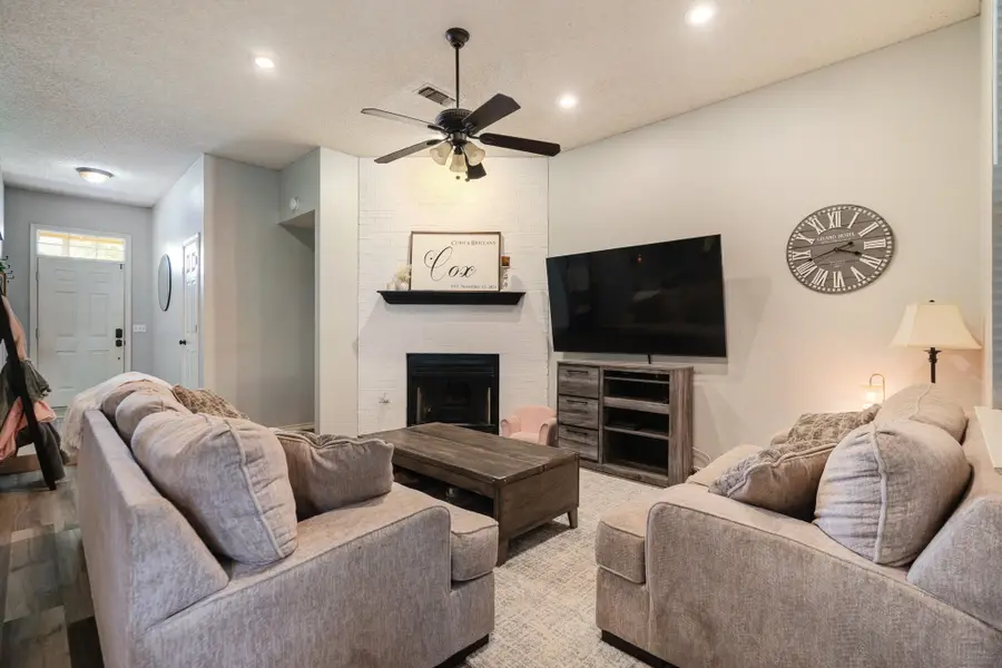 566 Turtle Creek Drive, Reno, TX 75462 - Image #3