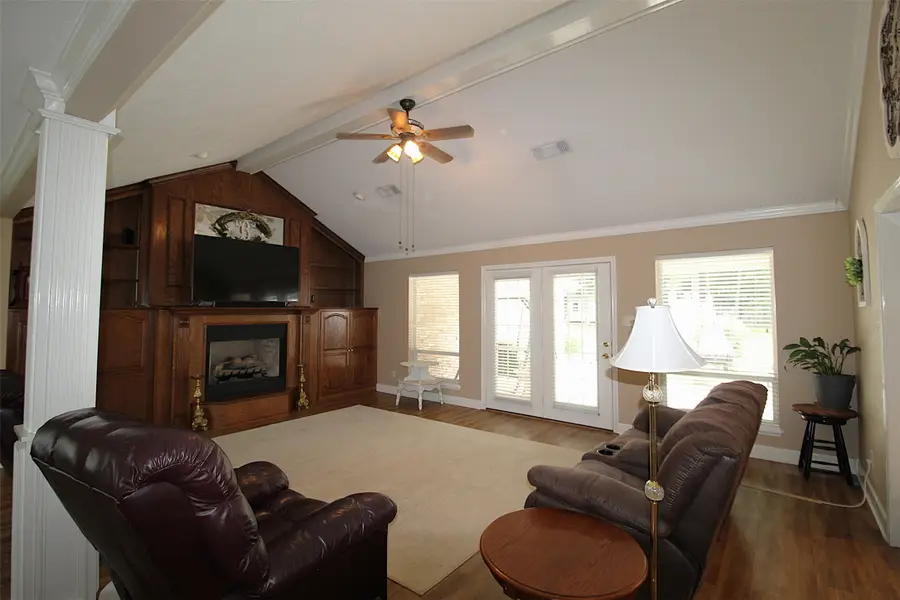 138 Weatherby Drive, Hooks, TX 75561 - #2