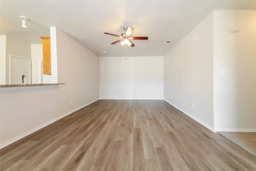 432 Lake Highland Drive, Lake Dallas, TX 75065 - Image #3