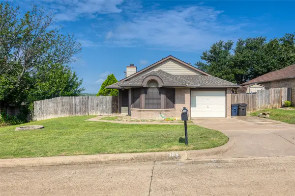 305 N Long Rifle Drive, Fort Worth, TX 76108