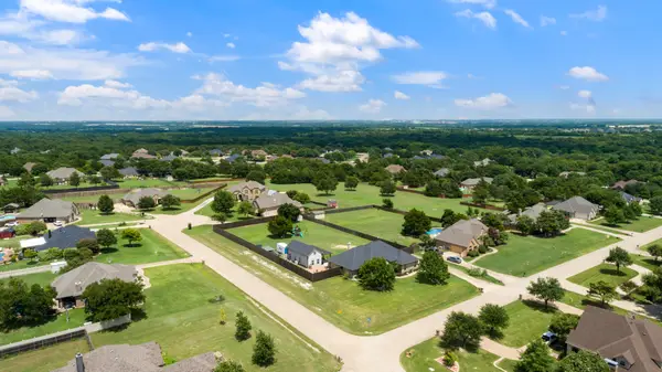 5051 Monroe Drive, Midlothian, TX 76065