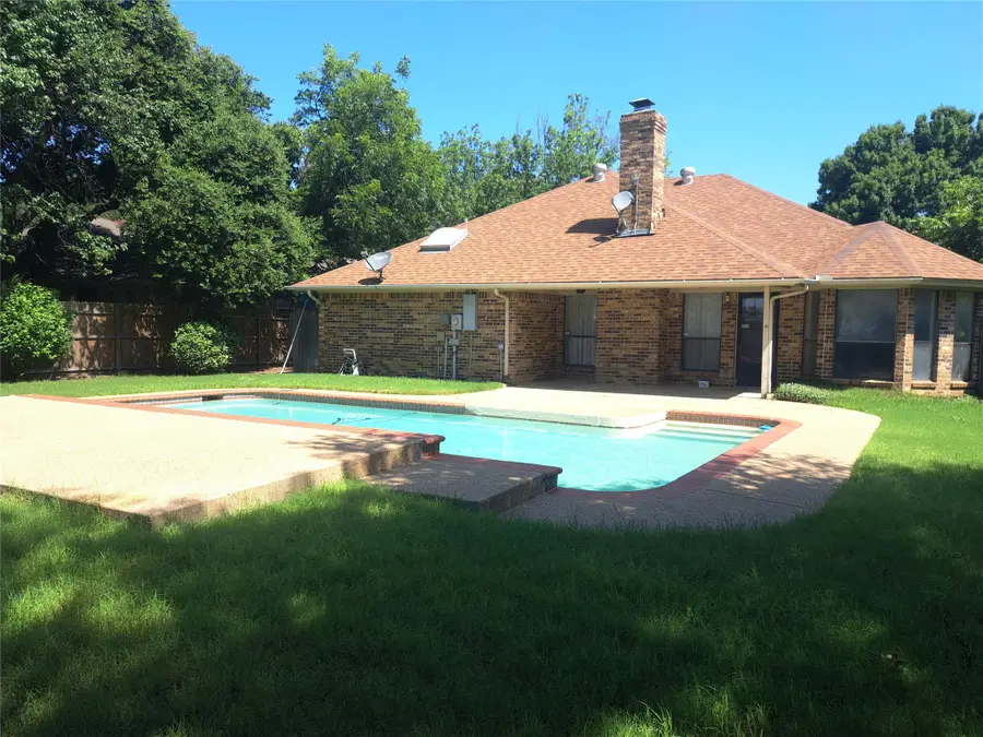 4505 Yellowleaf Drive, Fort Worth, TX 76133 - Image #2