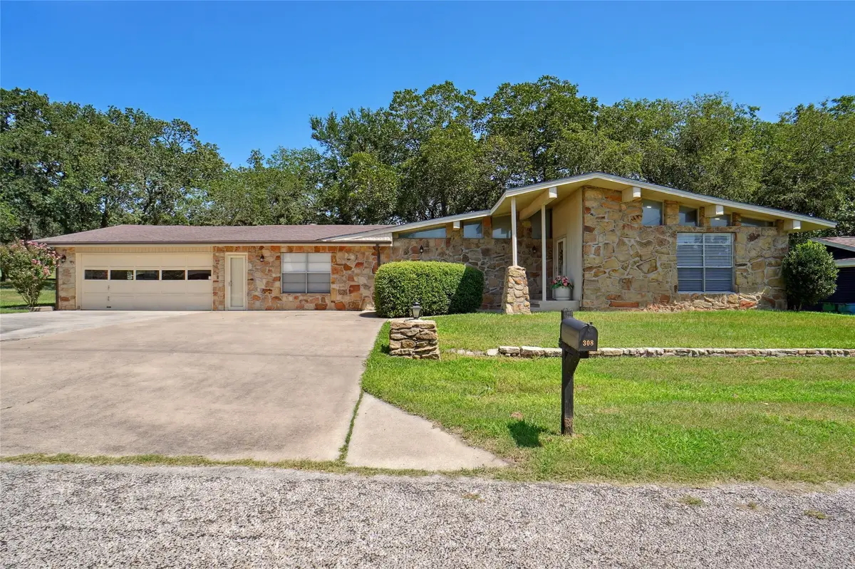 308 Half Moon Way, Runaway Bay, TX 76426 - Image #1