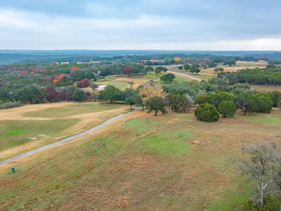 7617 Retreat Boulevard, Cleburne, TX 76033 - Image #2