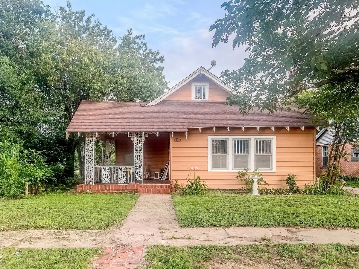 304 E Oliver Street, Stamford, TX 79553 - Image #1