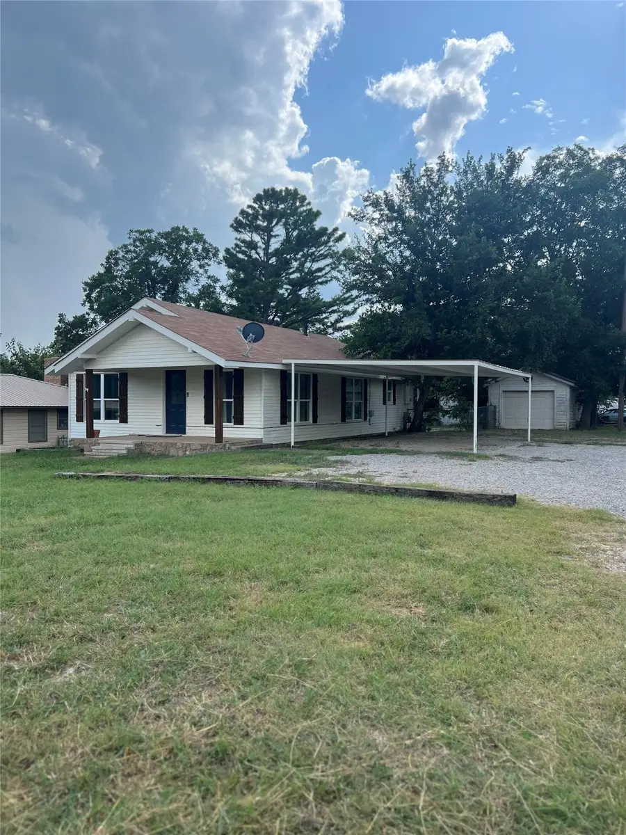 202 S 7th Street, Jacksboro, TX 76458 - Image #2