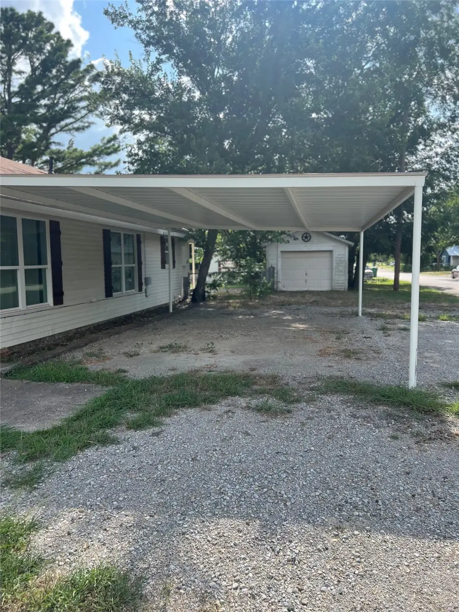 202 S 7th Street, Jacksboro, TX 76458 - Image #3