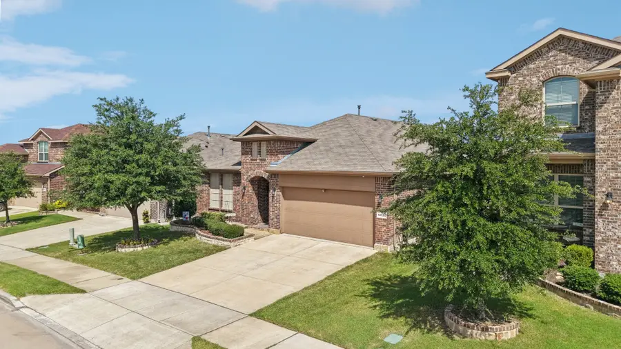 14124 Rabbit Brush Lane, Fort Worth, TX 76052 - Image #3