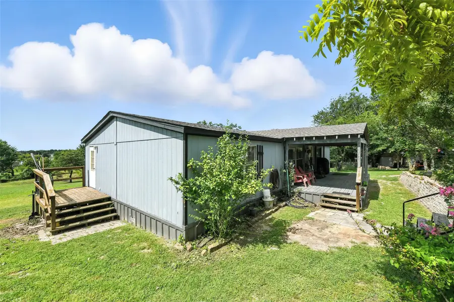 1933 Carter Road, Springtown, TX 76082 - Image #3