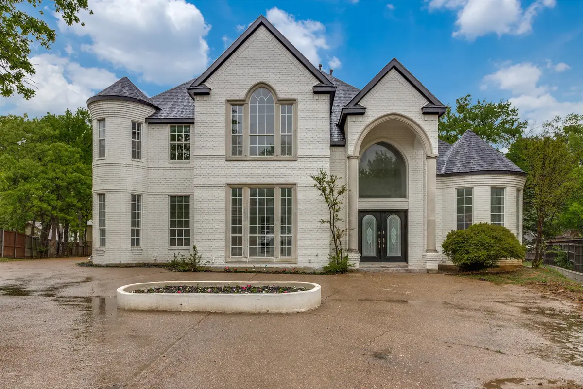 6315 W Millwood Court, Arlington, TX 76016 - Image #1