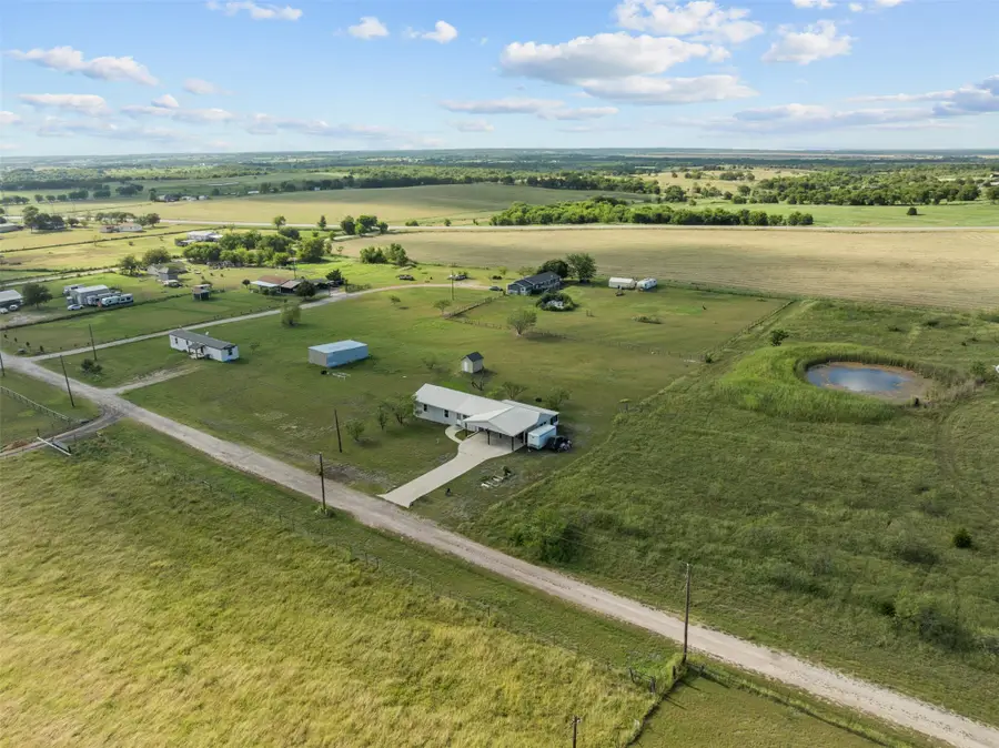 235 Alton Lane, Ennis, TX 75119 - Image #3